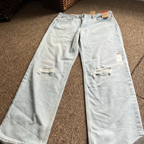 Levi's Women's Low Pro StraightJeans - Size 30 - Picture 3 of 7